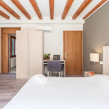 Affittacamere Casanova Ai Tolentini 4*