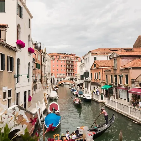 Casanova Ai Tolentini