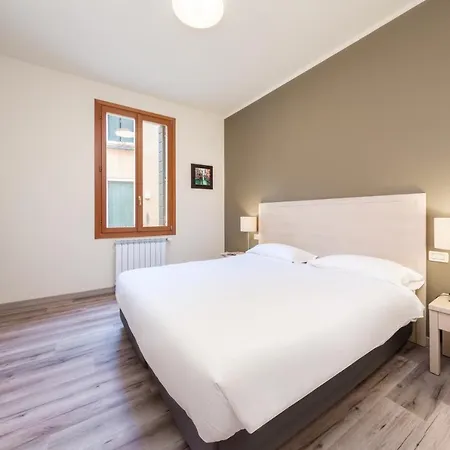 Casanova Ai Tolentini 3* Venetië