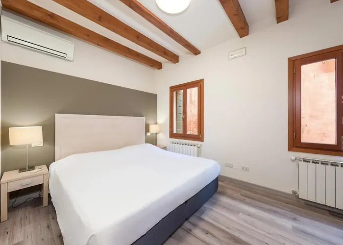 Casanova Ai Tolentini 3* ヴェネツィア