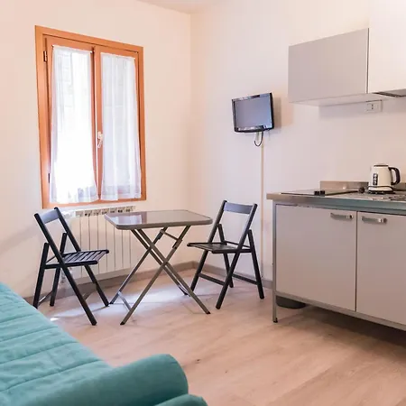Casanova Ai Tolentini Pensjonat