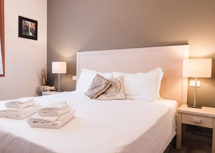 Guest house Casanova Ai Tolentini 3*